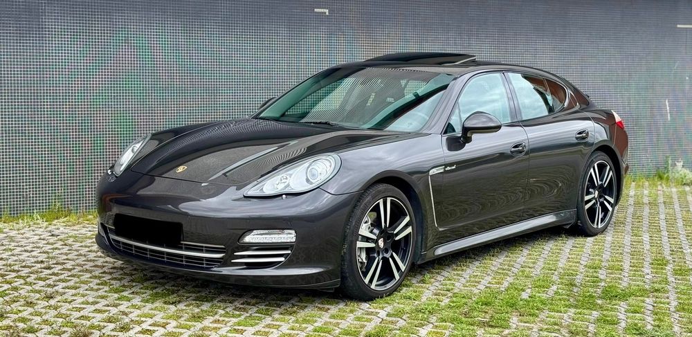 Porsche Panamera Platinum Edition