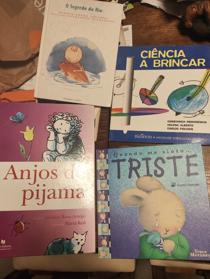 Vários Livros infantis e pedagógicos Estrumpfes a Estrumpfina