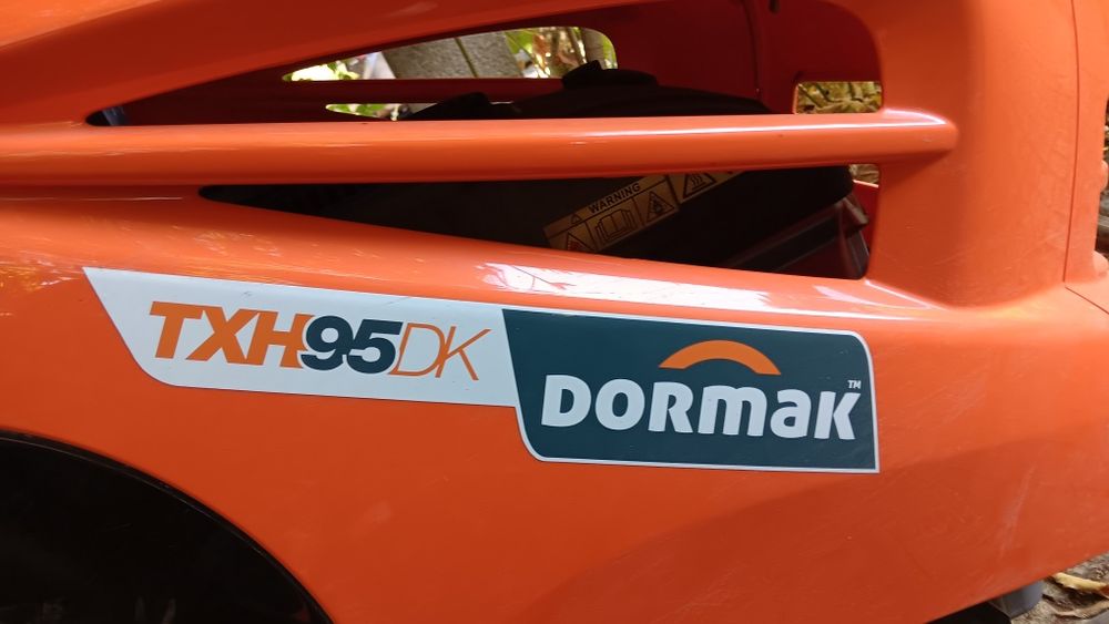 Tractor Corta Relva TXH95DK Dormak