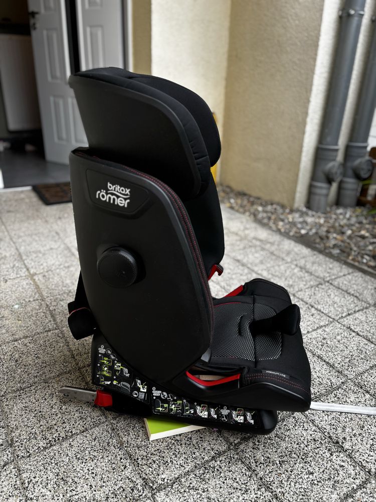 Britax Advantafix IV 9-36kg premium line