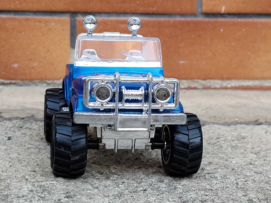 Kolekcja modeli Amerykański Pickup Jeep Wrangler  1:21 1:34