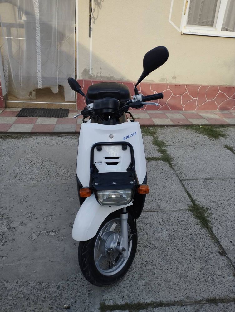 Yamaha gear скутер