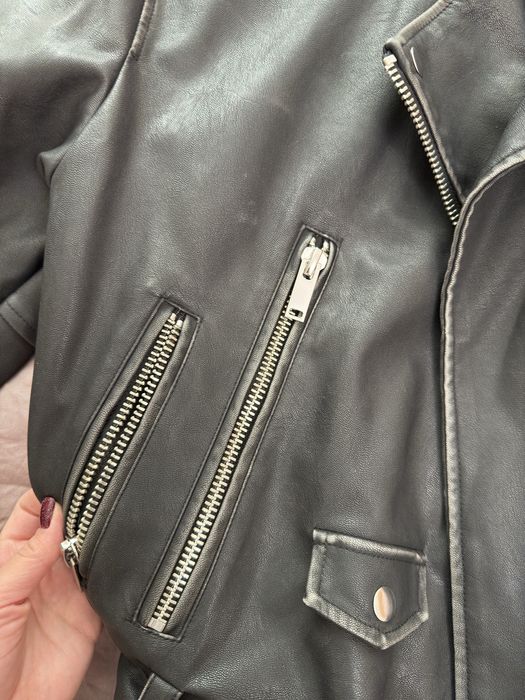 Кожанка Stradivarius
