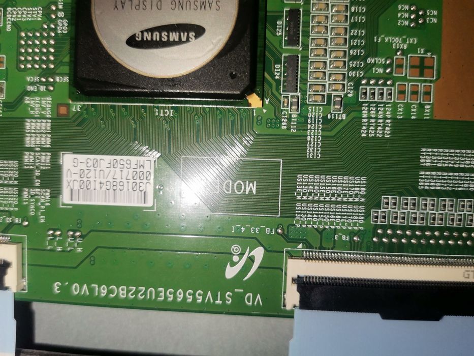 Smart tv Samsung UE65HU8500l tela partida