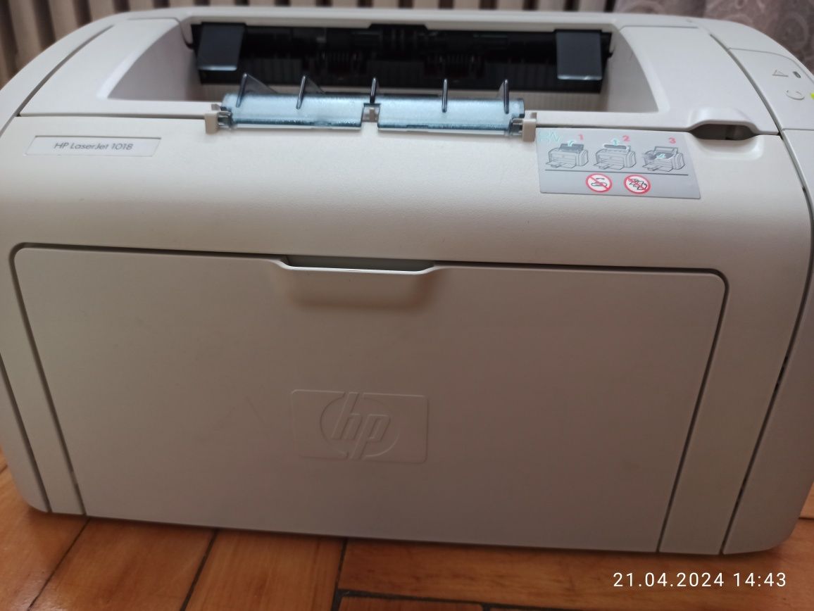 Принтер HP Laserjet 1018