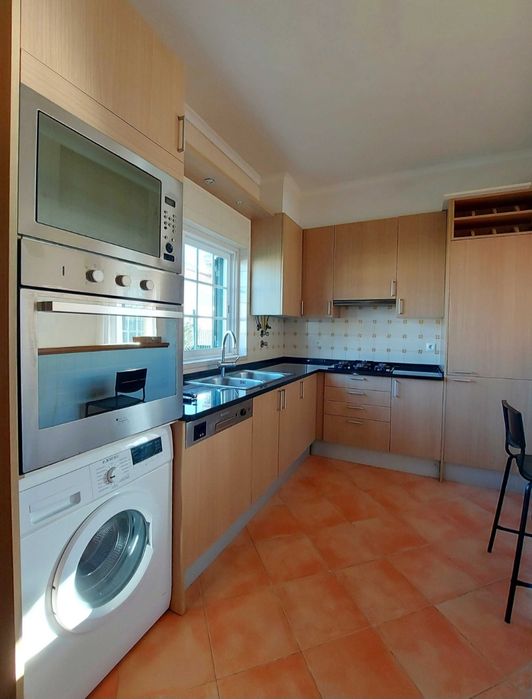 Moradia t2 em Charneca da Caparica para arrendar