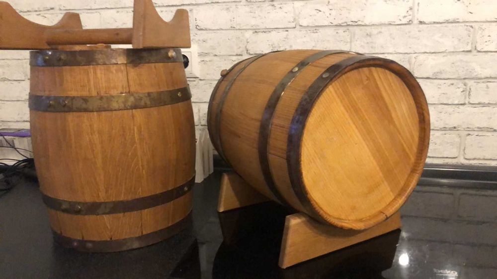 Бочка дубова муляжна 10л