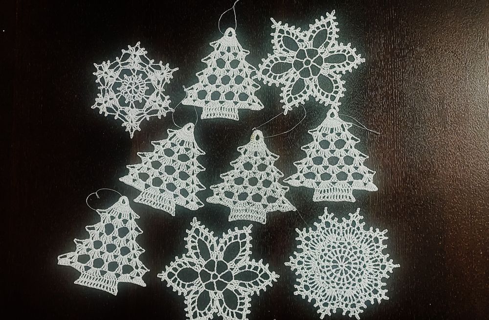 Szydełkowe ozdoby choinkowe