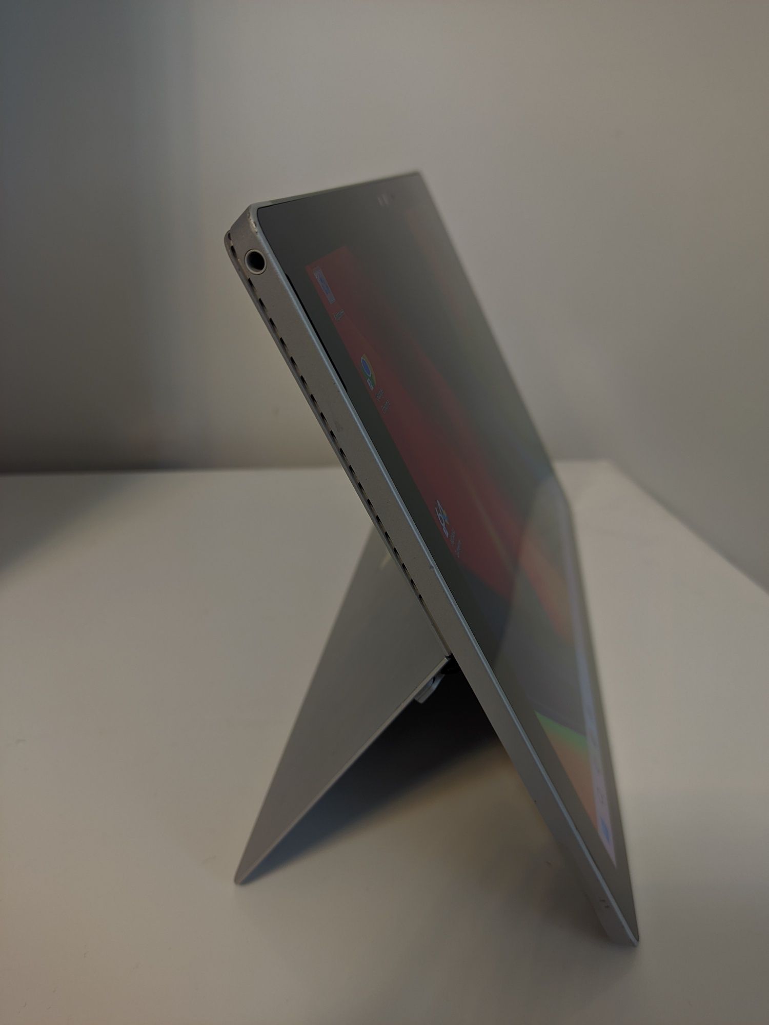 Microsoft surface Pro 4 i7-6650U 16/256