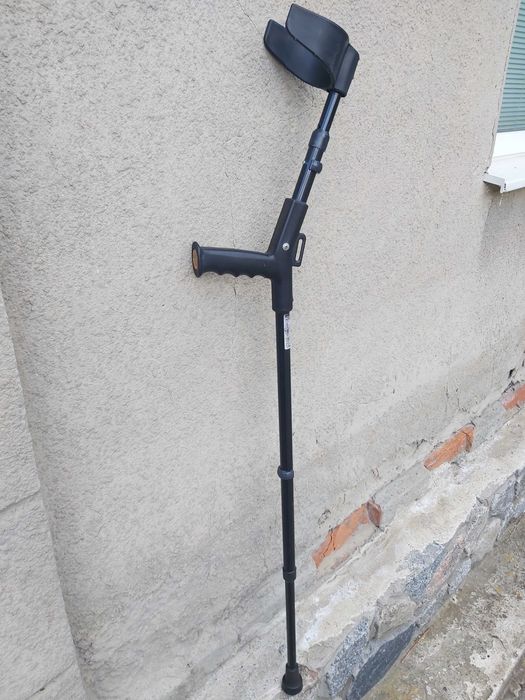 Костыль. Костыль локтевой. Костыль подлокотный