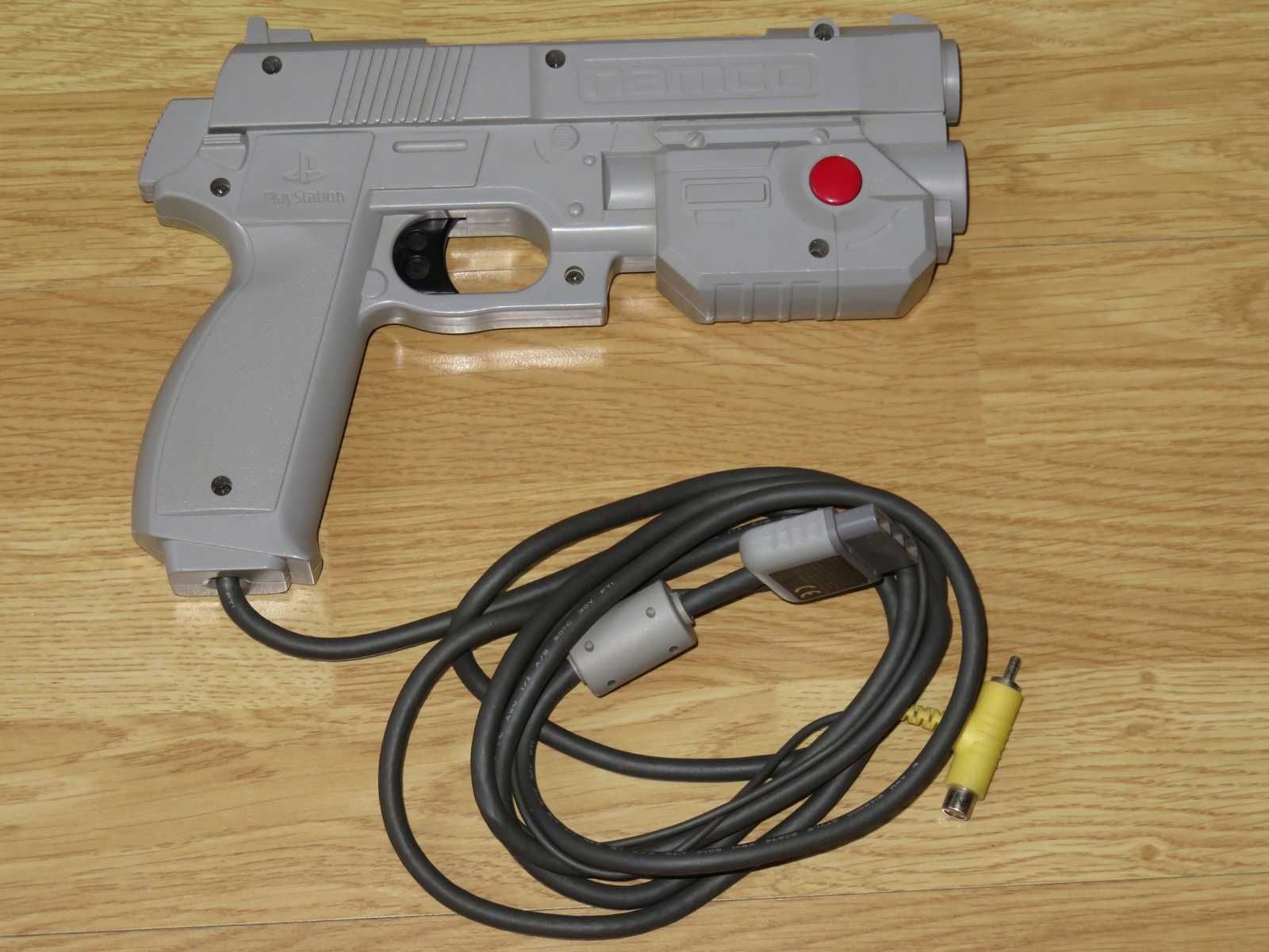 Light Gun: PS1 Enforcer e Guncon | Philips CDi