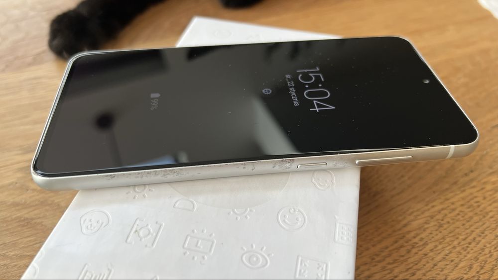 Samsung s21 FE 128gb bialy + ladowarka