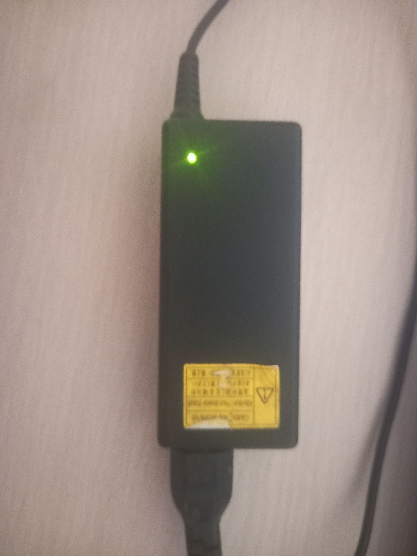 Ноутбук eMachines E725