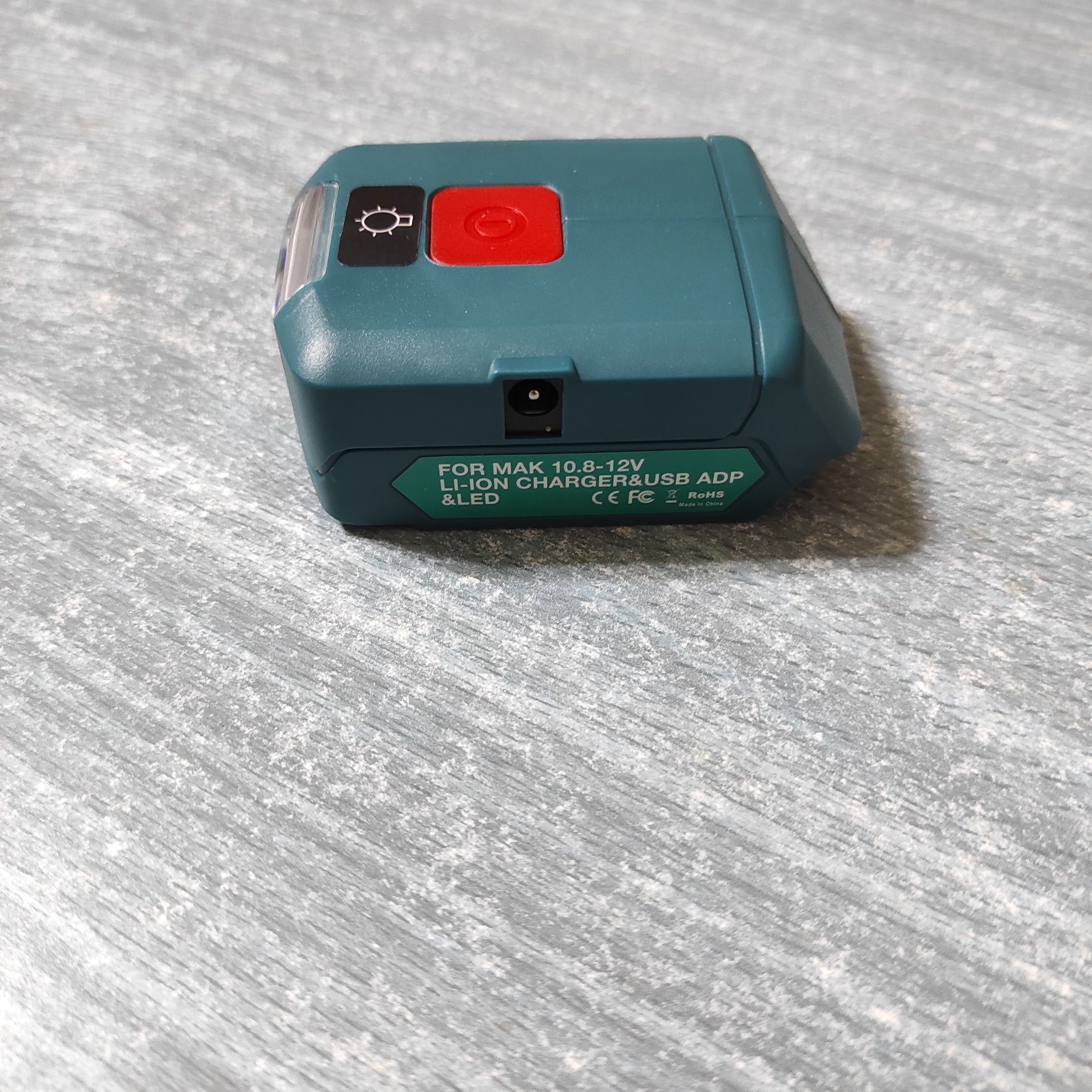 Adapter USB z latarka do baterii Makita 10.8-12v oraz 18v