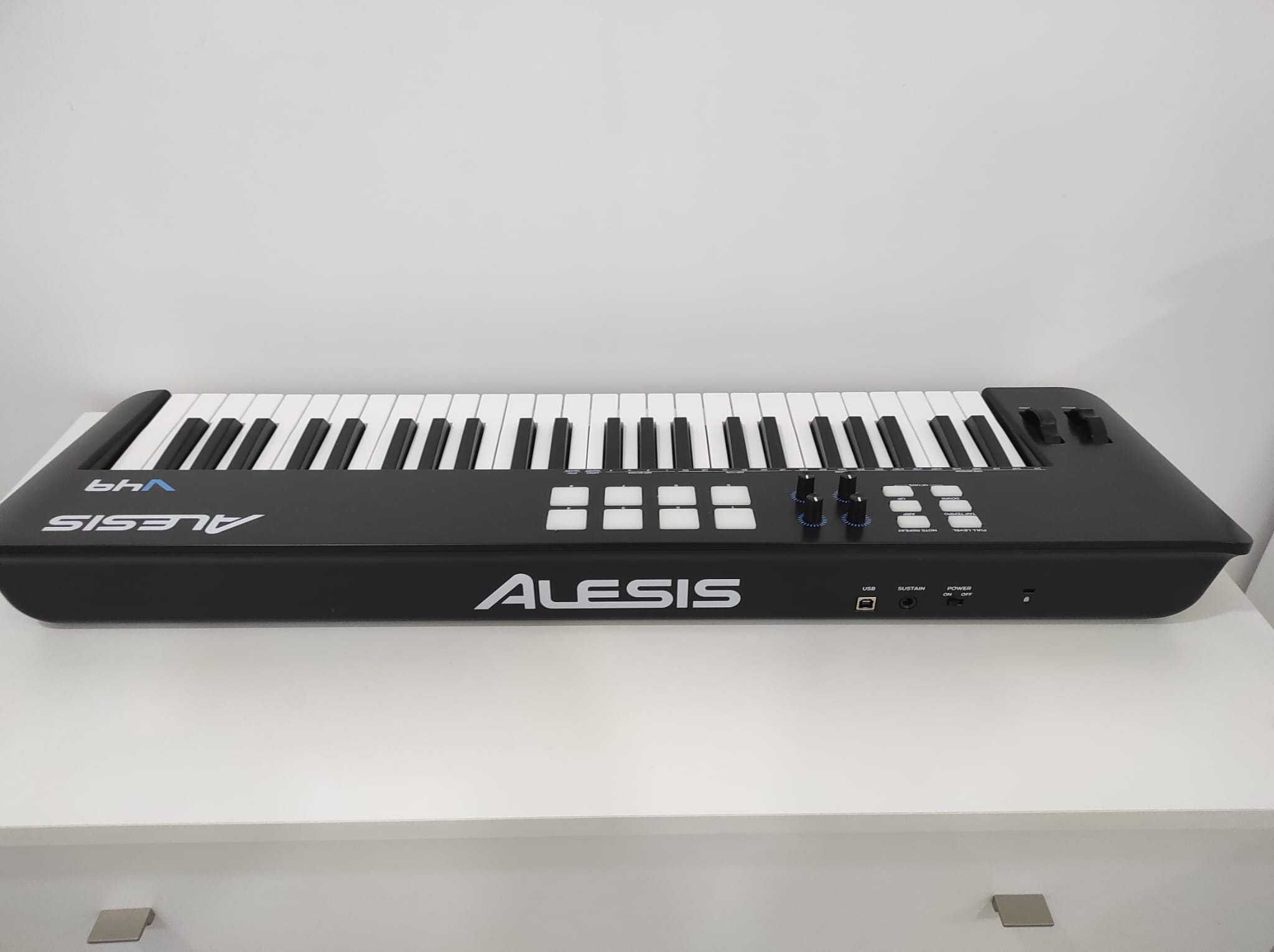 Teclado Controlador MIDI - Alesis V49 MkII + Sustain Pedal ASP-1