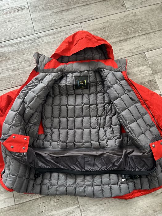 Burton лижна куртка жіноча М