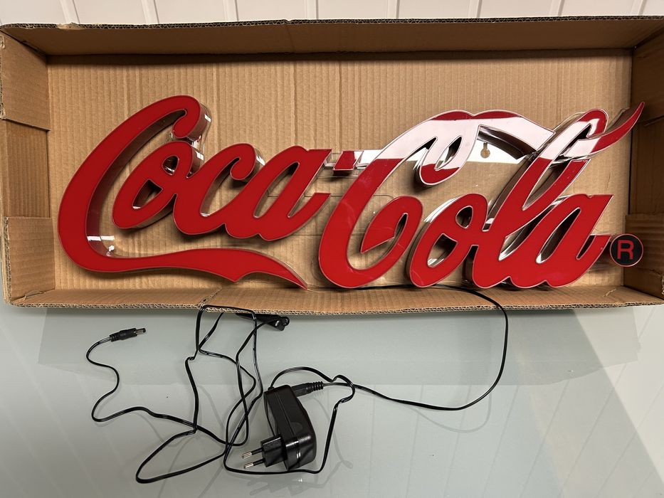 Letreiro Luminoso Coca-Cola