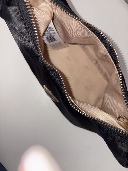 Torebka GUESS J4BZ23 WG120 Czarna