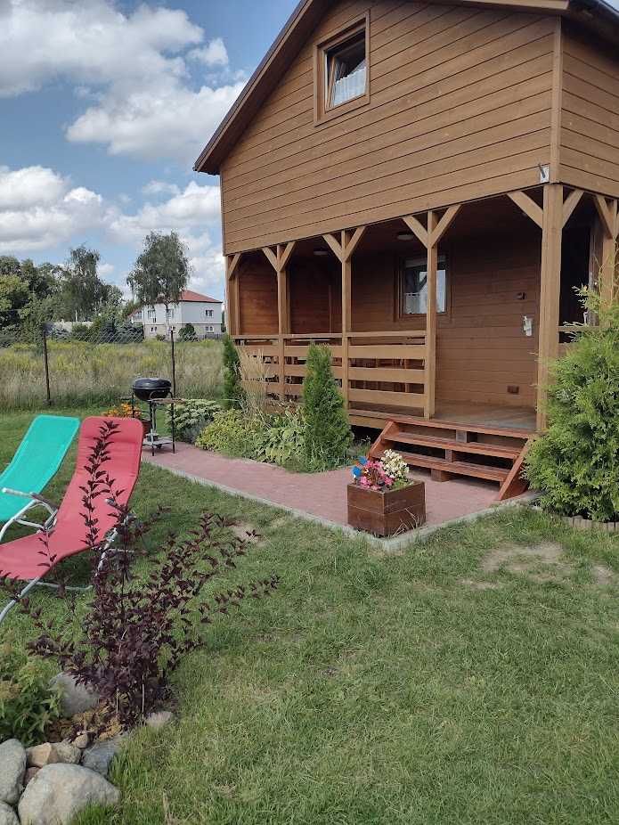 działka budowlana z 3 domkami letniskowymi blisko jeziora