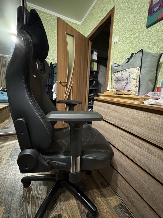 Крісло геймерське NOBLECHAIRS Epic Series Black