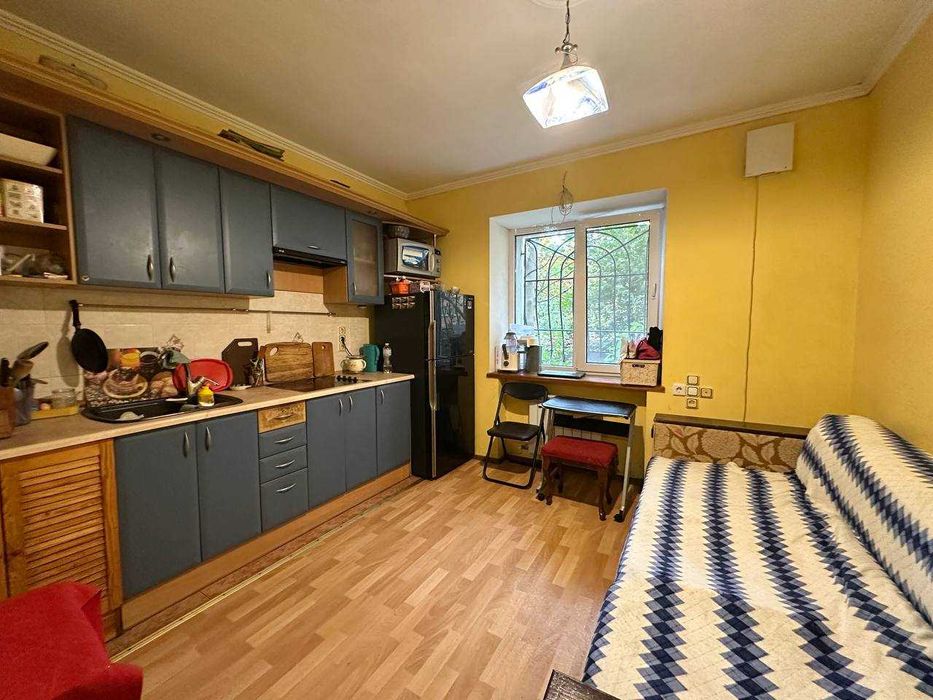 Продам квартиру, кирпичный дом 6 Фонтана