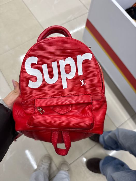 Луівітон і Супрім колаб рукзак
