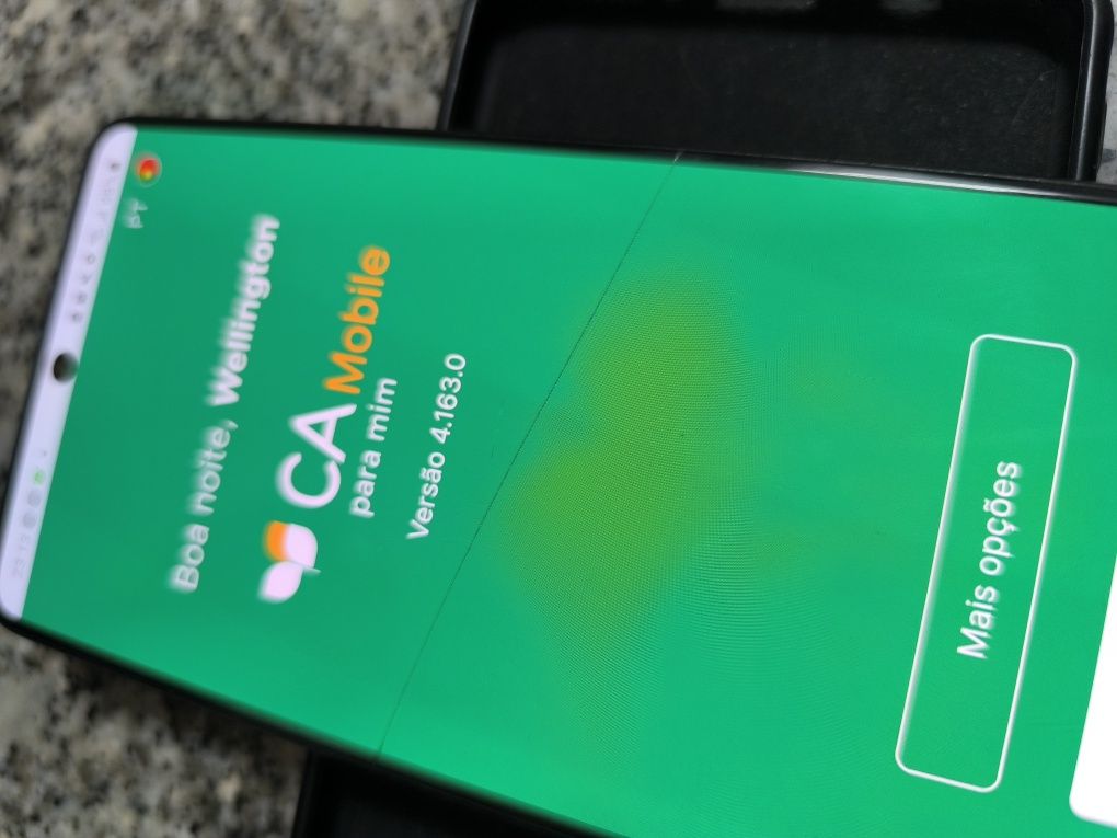 Samsung A71 (tela trincada)