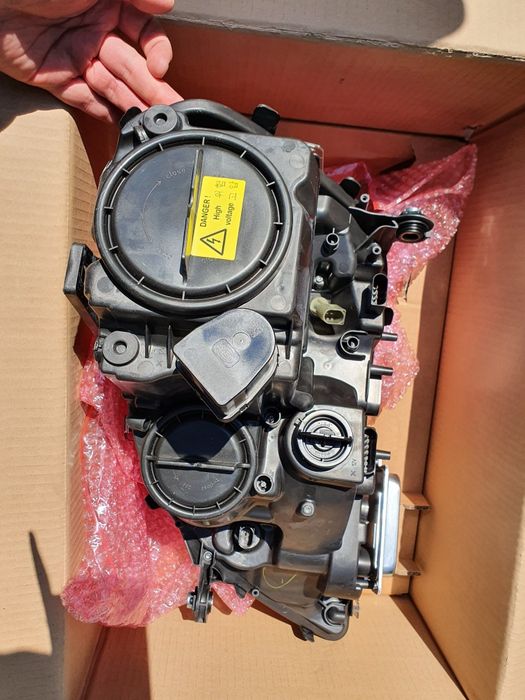 Nowa Lampa Prawa Przód XENON Mercedes ML W164 A164 FL Lift Kompletna E