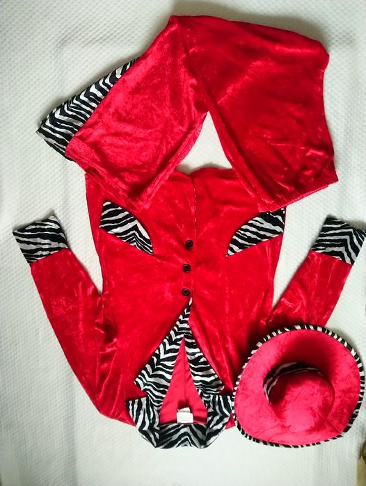 Карнавальний костюм з капелюхом XL розмір