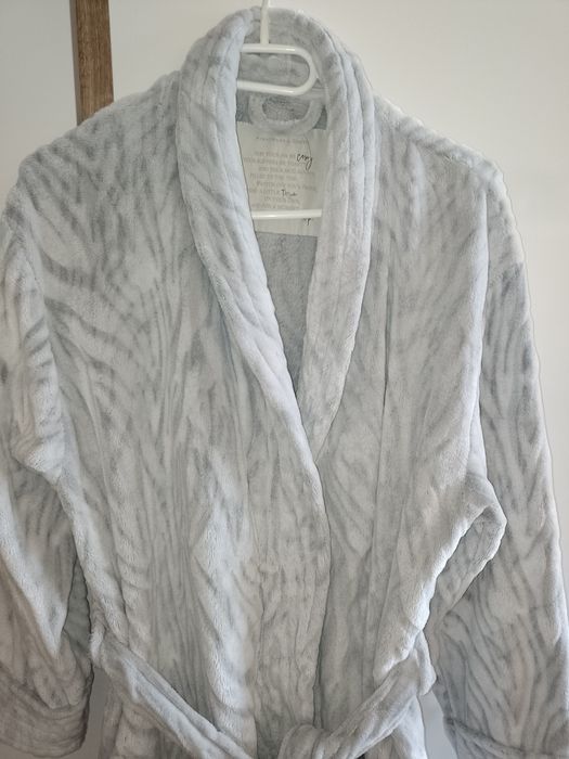 Gruby ciepły szlafrok