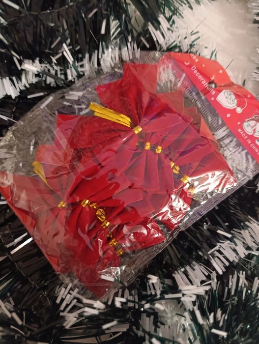 Girlanda swiąteczna, ozdobna z kwiatami 180 cm