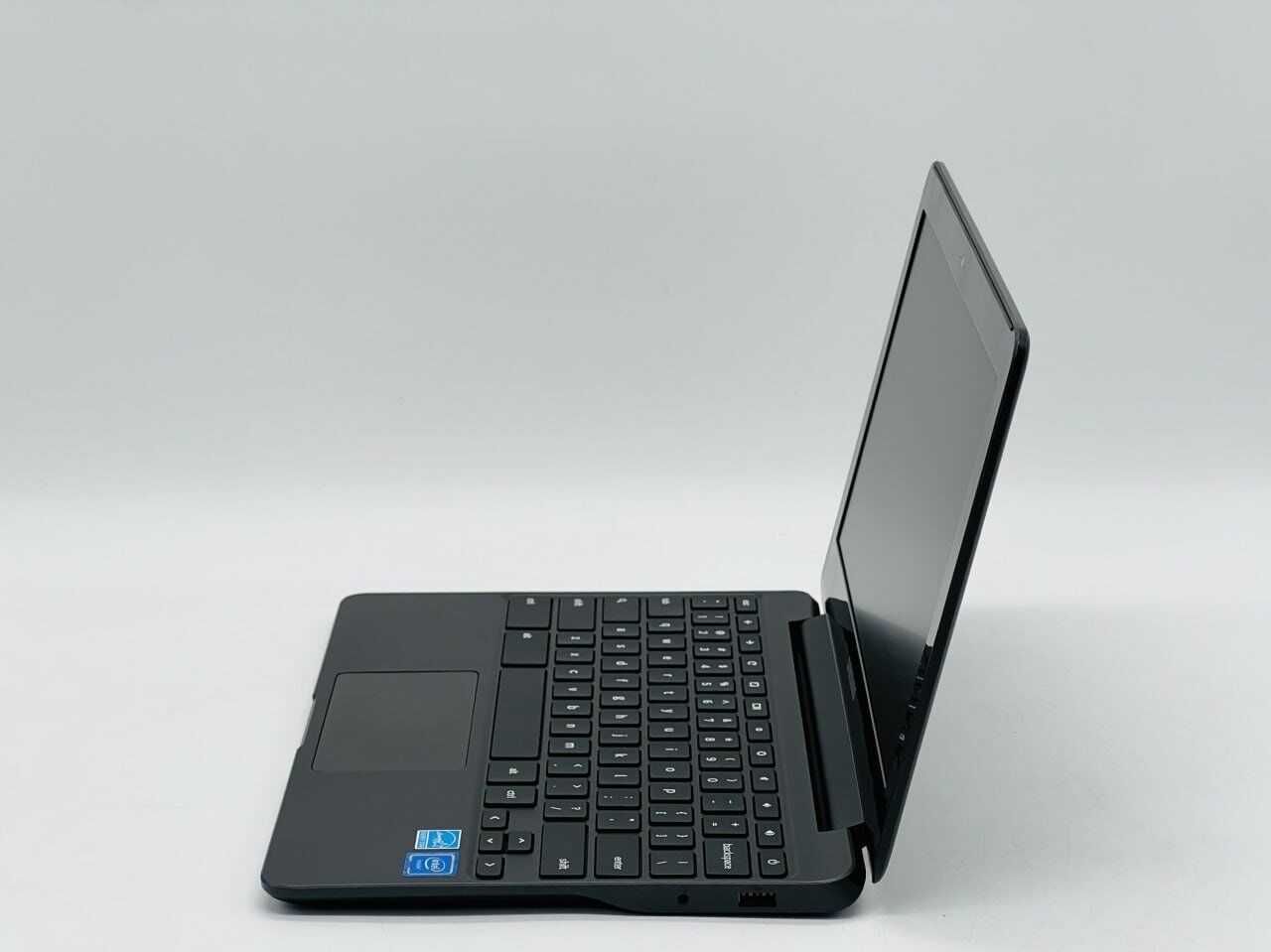 Нетбук Samsung ChromeBook 3 XC500C13/11.6/N3060/4GB DDR3/16GB eMMC