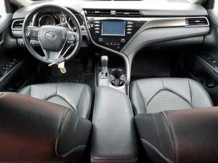 Авто в рассрочку Toyota Camry Hybrid 70