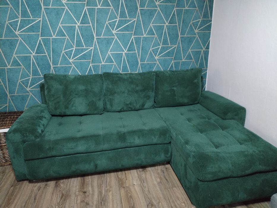 Sprzedam narożnik 5 miesięczny