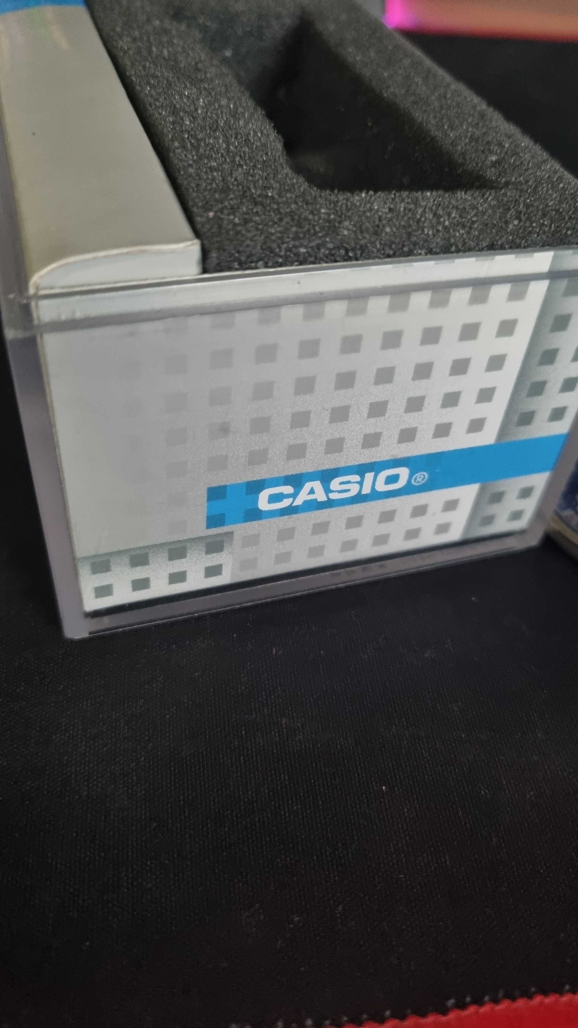 Casio Edifice EF-126 com Caixa Original – Aço Inoxidável, 100 M
