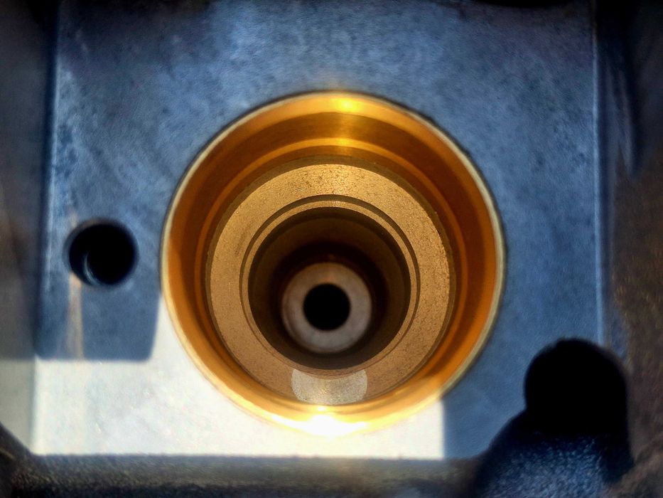 GŁOWICA Skoda 1.9 2.0 tdi 8v BLS Audi a4 b7 BMM BMP BPW BRT TULEJE