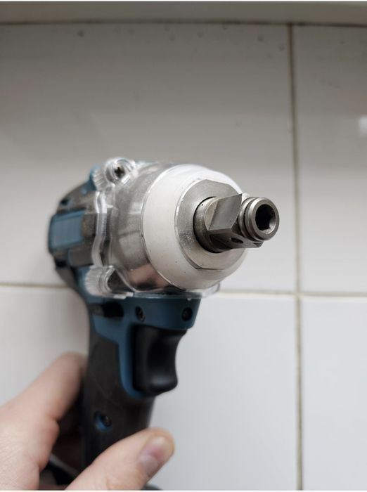 Продам безщітковий гайковерт під макіта