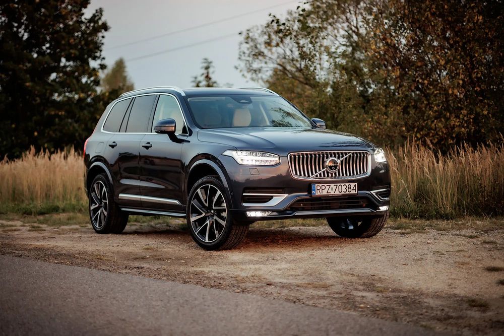 Volvo XC 90 2024r 6tyś km jak NOWY!  B6 AWD 300KM Core Plus Harman/Kardon model