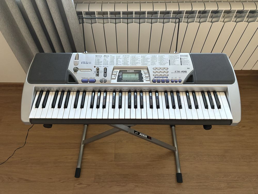 Keyboard Casio + stojak + mikrofon