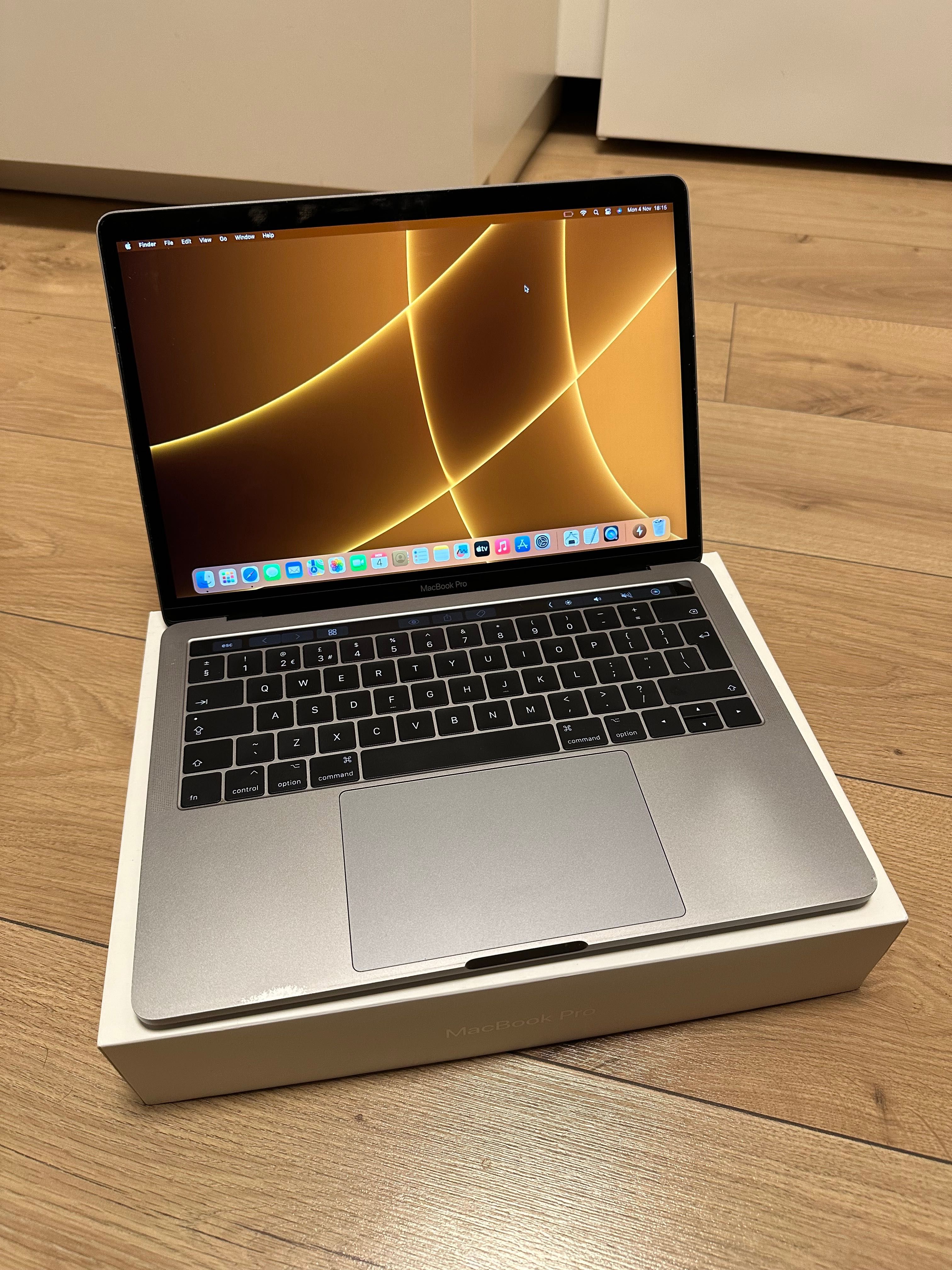MacBook Pro 13,3” TOUCH BAR TOUCH ID 16/512 GB w bardzo fajnym stanie!