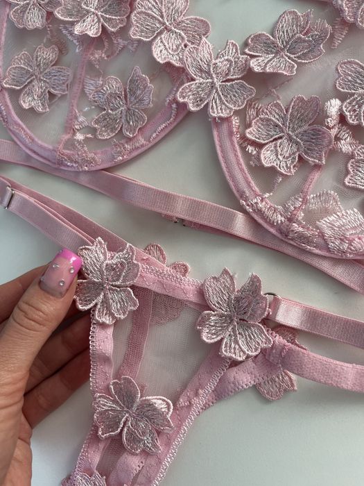 Комплект белья  s еротичний коплект білизни