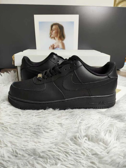 Nike_Air_Force_1_Low_'07_Black R.39