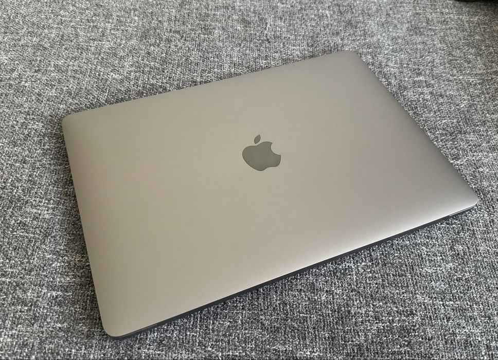 MacBook Pro 13” M2 / Touch Bar /8GB/256GB / Space Grey - Stan Jak Nowy