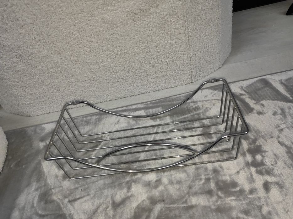 Chromowana półka łazienkowa