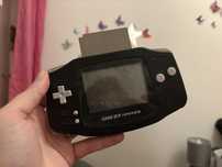 Game Boy Advance Bez klapki baterii