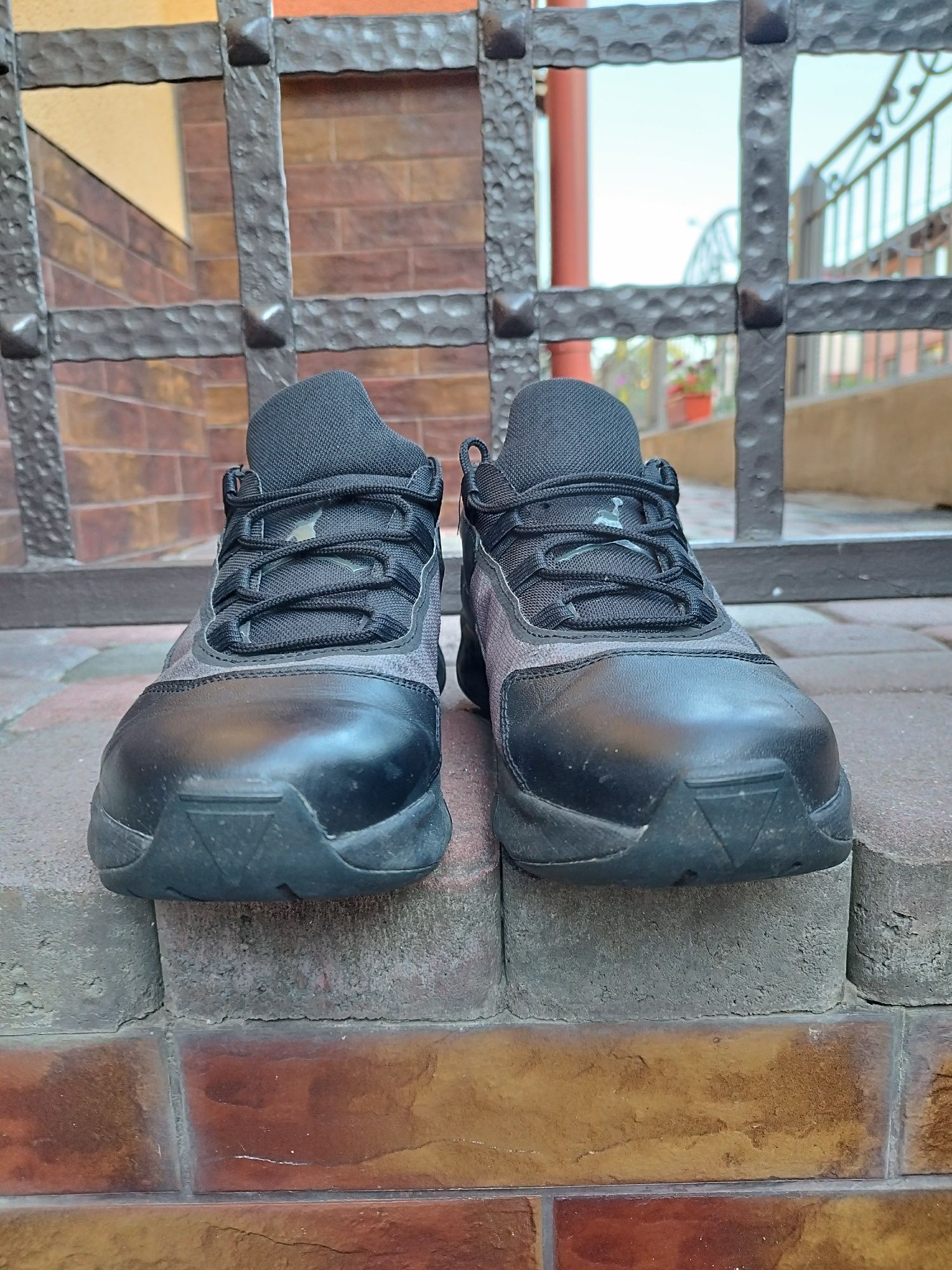 Кросівки чоловічі Jordan 11 CMFT Low