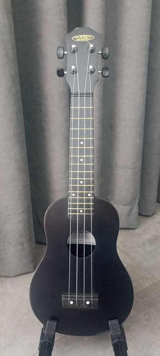 Ukulele sopranowe Cantabile OV-04 BK czarne