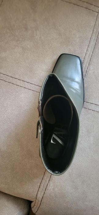 Ботінки кожані 37 роз