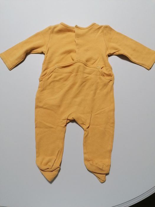 Babygrow Amarelo Mostarda com Dino