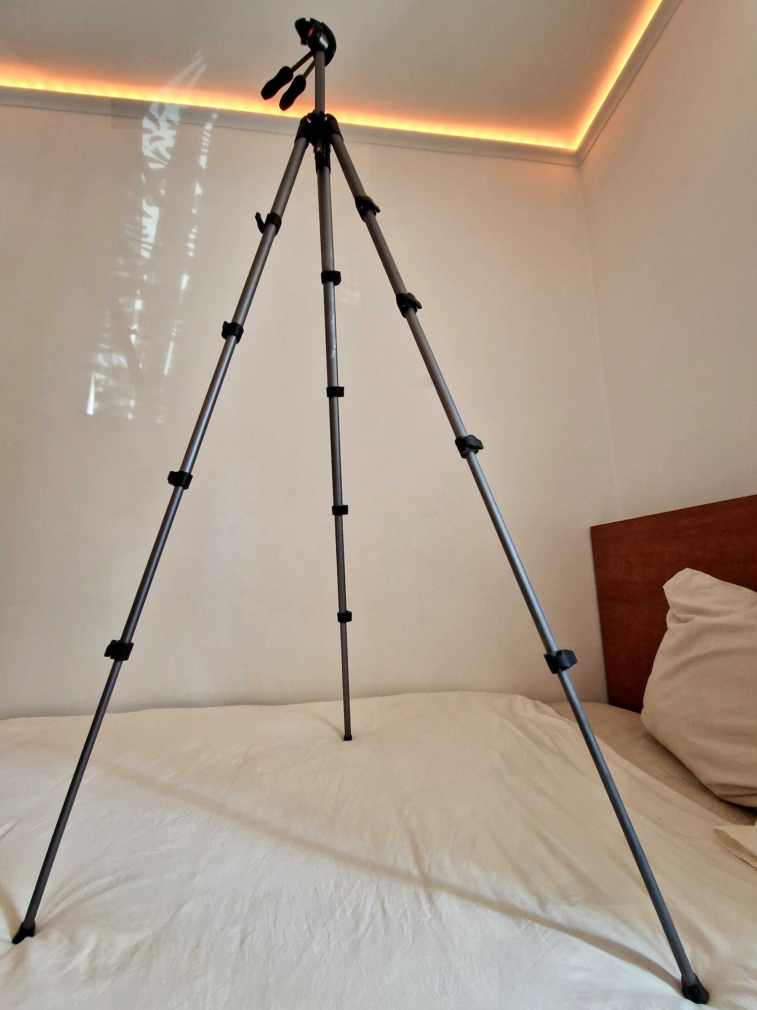 Manfrotto Tripod MKCOMPACTADV-BK